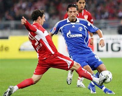 他也因此承 他也因此承